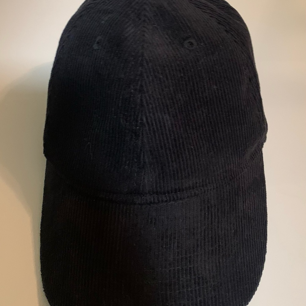Adjustable hat